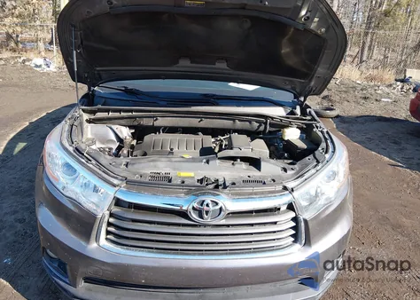 2015 Toyota Highlander Xle V6 z USA, uszkodzony, nr VIN 5TDKKRFH8FS039932